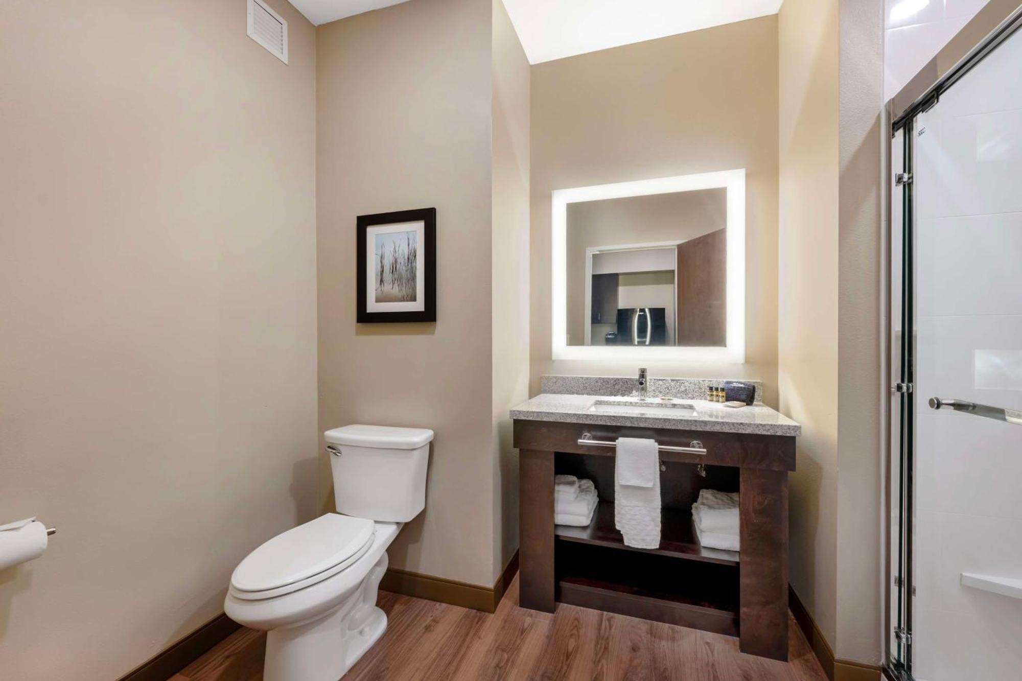 Best Western Plus Lakeview Hotel Madison Экстерьер фото